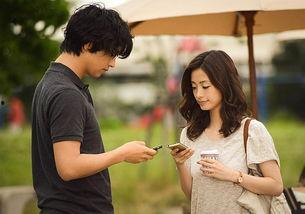 恋人们,甜蜜与挑战交织的浪漫旅程  第2张